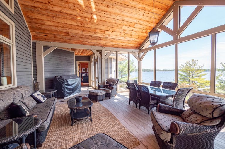 1022130
