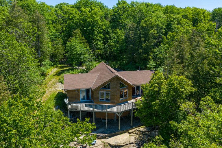 2390-Quarry-Island-12