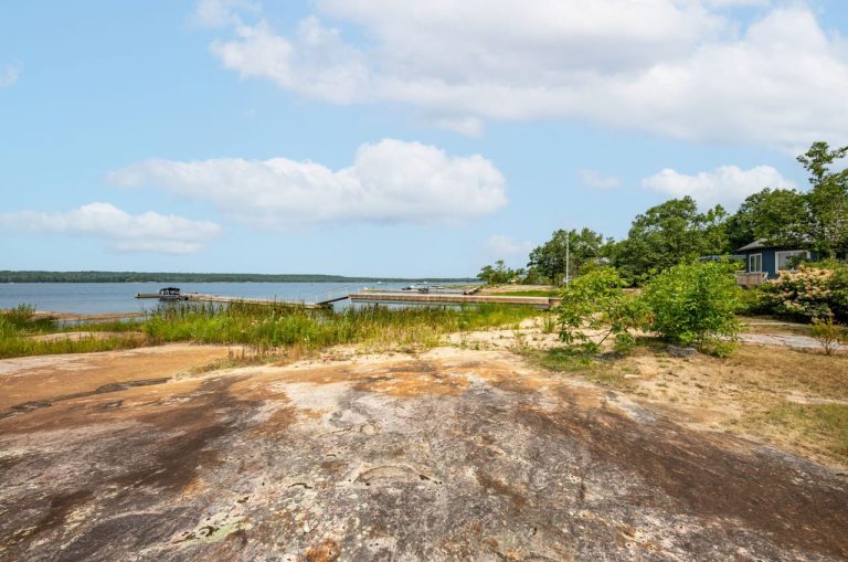 46-web-or-mls-3854-ISLAND-630-46