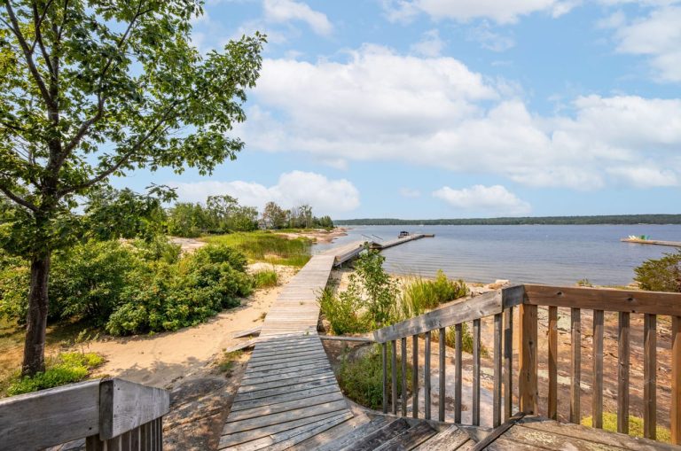 49-web-or-mls-3854-ISLAND-630-49