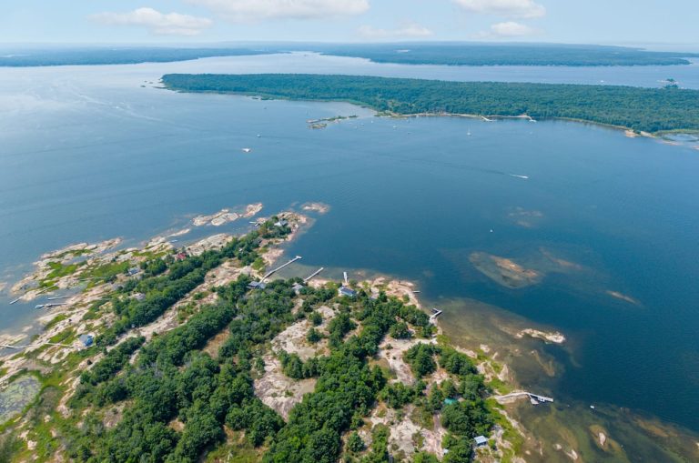 56-web-or-mls-3854-ISLAND-630-56