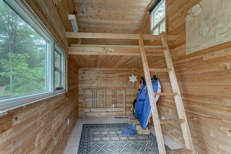 bunkie-interior