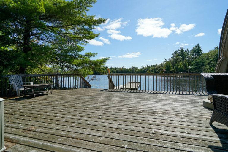 hottub-deck