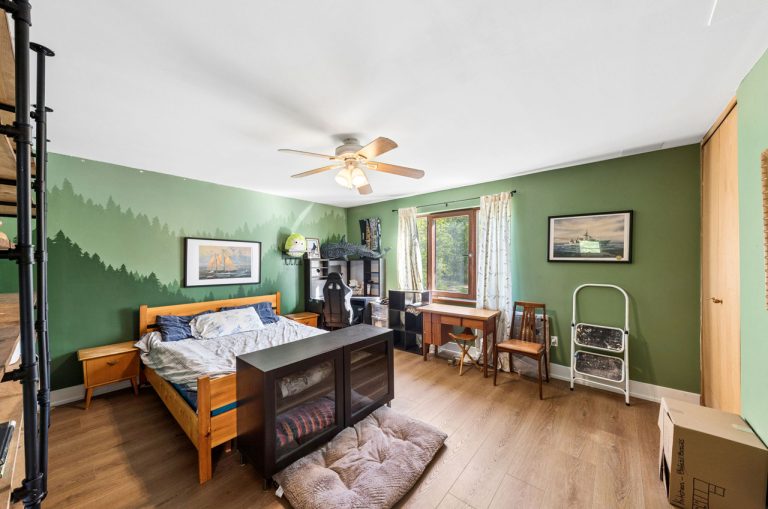 29-web-or-mls-609 South Bay Road_Updated-29