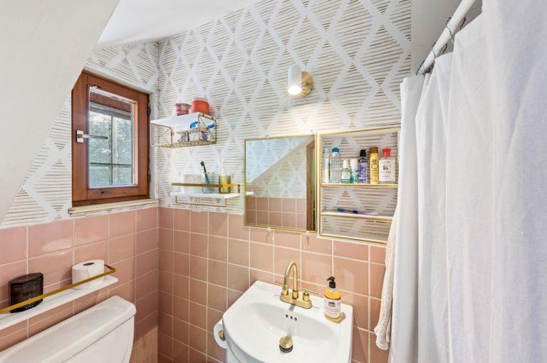 42-web-or-mls-609 South Bay Road_Updated-42