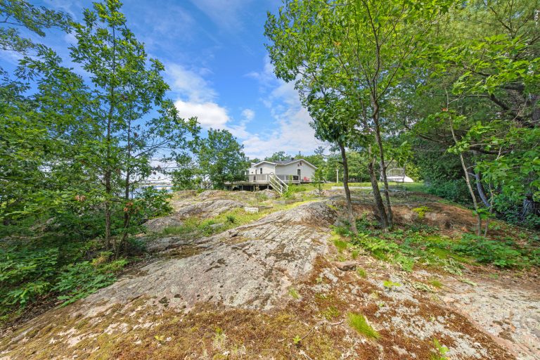 18-web-or-mls-151 Macey Bay Rd-17