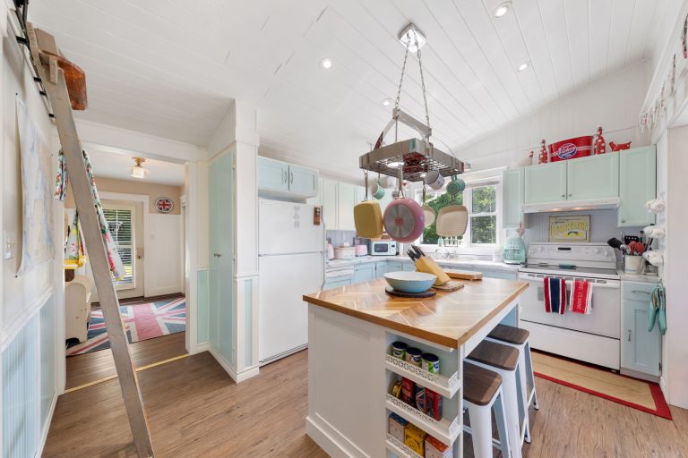27-web-or-mls-151 Macey Bay Rd-26