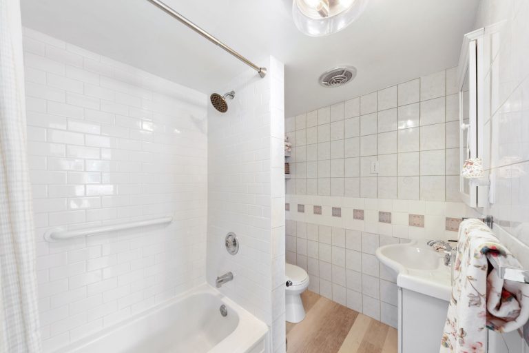 41-web-or-mls-151 Macey Bay Rd-40