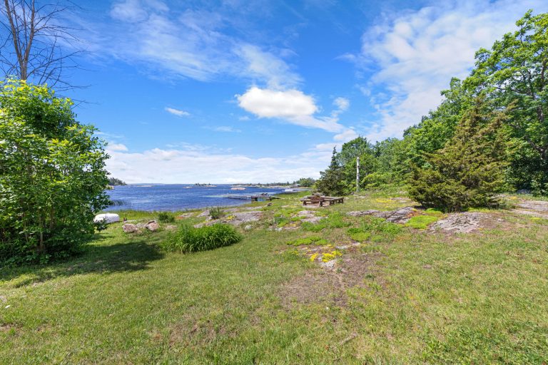63-web-or-mls-151 Macey Bay Rd-63
